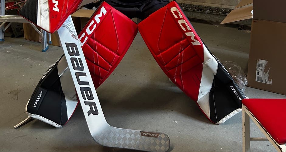 33" CCM Eflex 6 Goalie Leg Pads Pro Stock (Used)