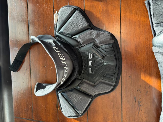Sr Bauer Pro Neck Guard (Used)