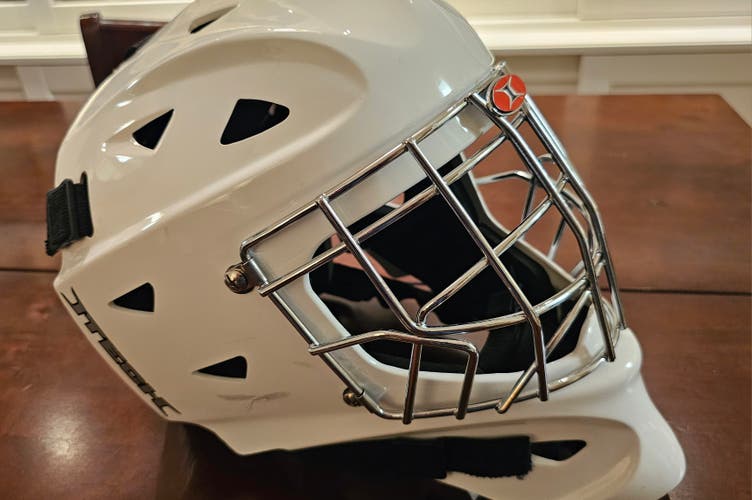 Senior Itech Goalie Mask (Used)