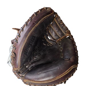Wilson A800 RH Catcher's Glove 32" (Used)