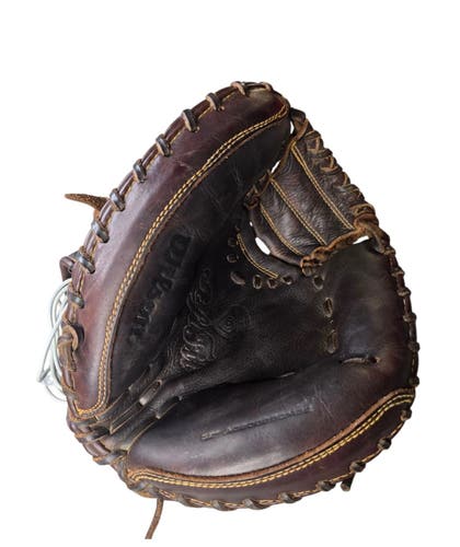 Wilson A800 RH Catcher's Glove 32" (Used)