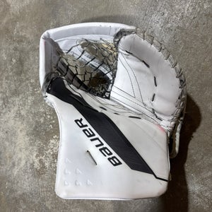 Bauer Supreme Shadow Goalie Glove Regular Pro Stock (Portillo)