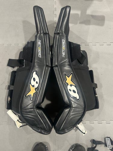 30" Brian's NetZero 2 Goalie Leg Pads (Used)