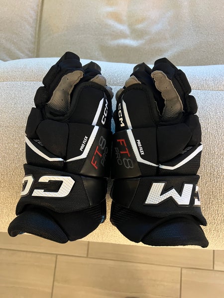 CCM Jetspeed FT8 Pro Gloves 14" (New)