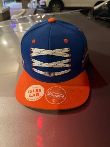 (New) new york islanders snap back hat