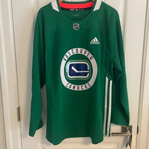 NEW Official Adidas Vancouver Canucks Green Practice Jersey Size 52 Large