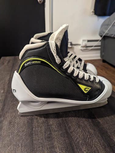 Graf Supra G5500 Hockey Goalie Skates Regular Width 8.5 (Used)