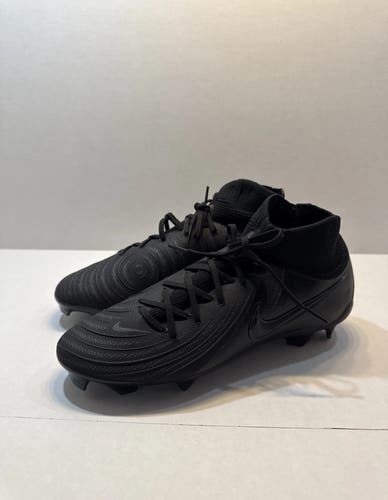 Black Men's Size M 6.0 (W 7.0) Nike Cleats (New)