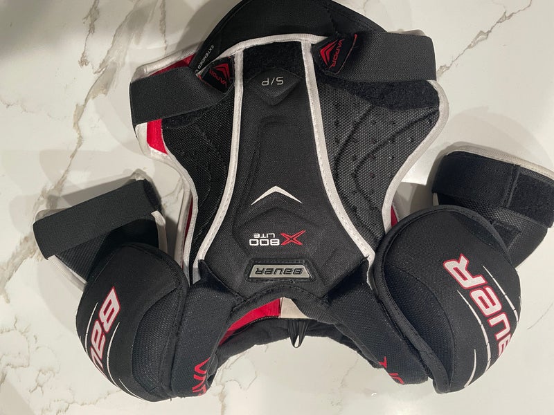 Men's Small Junior Bauer Vapor X800 Lite Shoulder Pads (Used)