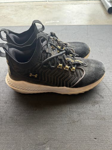 Men's Size M 11.0 (W 12.0) Under Armour Harper 9 (Used)