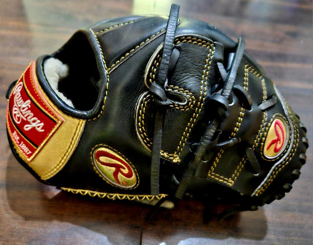 Rare Rawlings Gold Glove RGG205-9B Baseball Pitcher's Glove 11.75"