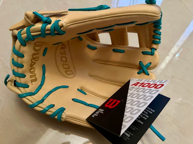 Wilson A1000 RH Infield Baseball Glove 12" (New)