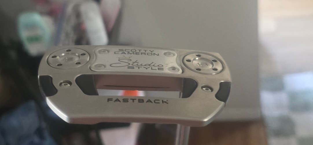 Scotty Cameron Select Fastback Right Handed Putter 34" (New)