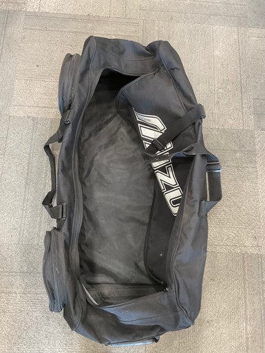 Used Mizuno WHEELED BAG BB/SB Player Wheeled Bag Black 11614-S000223719