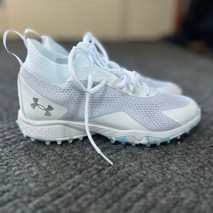 White Women's Size M 8.0 (W 9.0) Adult Under Armour Glory Mid Top Molded Cleats (New)