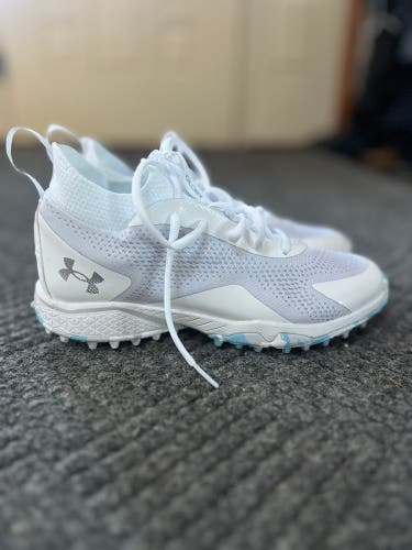 White Women's Size M 8.0 (W 9.0) Adult Under Armour Glory Mid Top Molded Cleats (New)