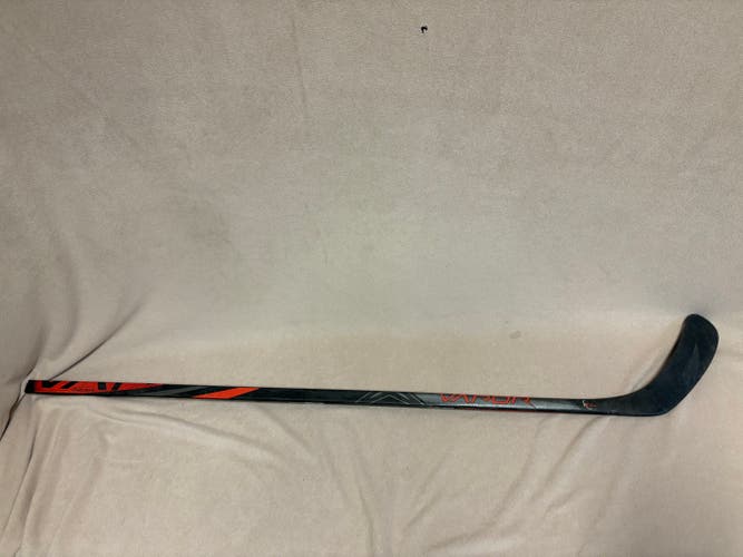 Senior Bauer Vapor Right Handed Hockey Stick (Used)