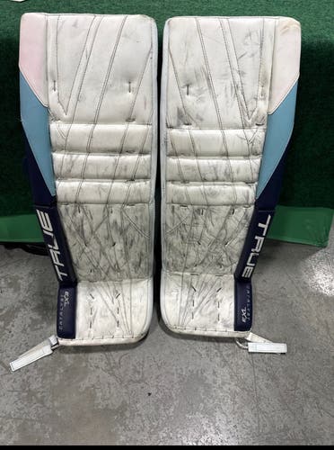 34" True Catalyst 7X3 Goalie Leg Pads (Used)