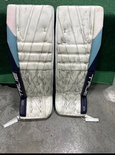 34" True Catalyst 7X3 Goalie Leg Pads (Used)