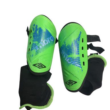 Used Umbro Soccer Shin Guards Youth Green SM 11760-S000083353