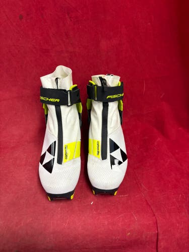 Skate Size 7.5 Fischer Cross Country Ski Boots (Used)