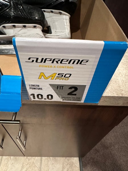 2025 Bauer Supreme M50 Pro Hockey Skates Wide Width 10 (Used)