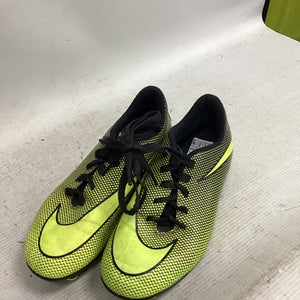 Used Nike Soccer Cleats Yellow Junior 02.5 11851-S000039148