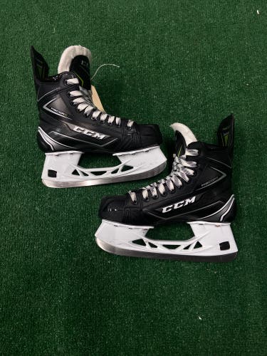 Junior CCM RibCor 76K Hockey Skates Regular Width Size 4 (Used)