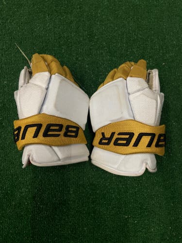 Senior Bauer Vapor Hyperlite Gloves 14" Pro Stock (Used)