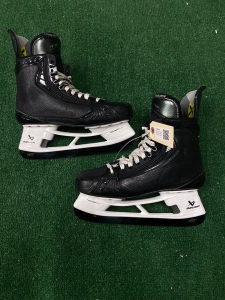 Senior Bauer Vapor Hyperlite 2 Hockey Skates 9EA (Used)