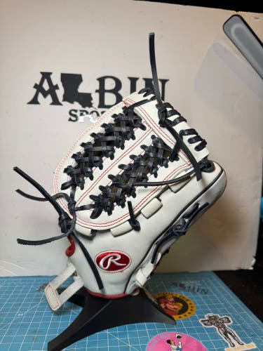 Rawlings Liberty Advanced RH Softball Glove 12.5" (Used)