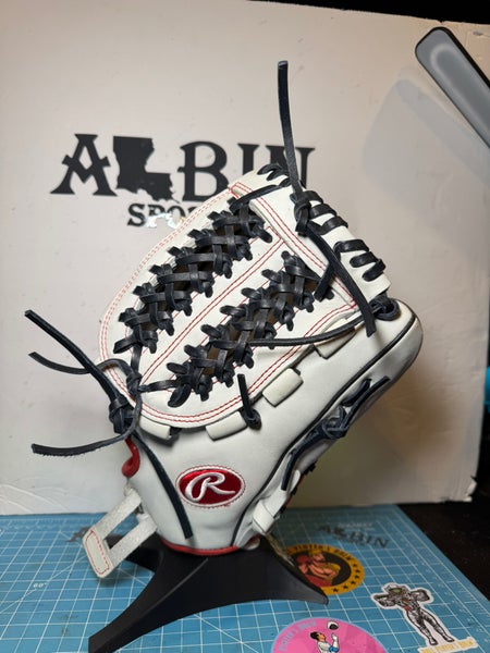 Rawlings Liberty Advanced RH Softball Glove 12.5" (Used)