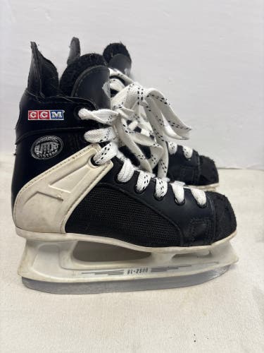 CCM Tacks 152 Hockey Skates Regular Width 12 (Used)