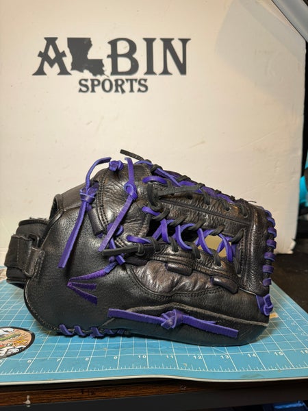 Easton RH Softball Glove 14" (Used)