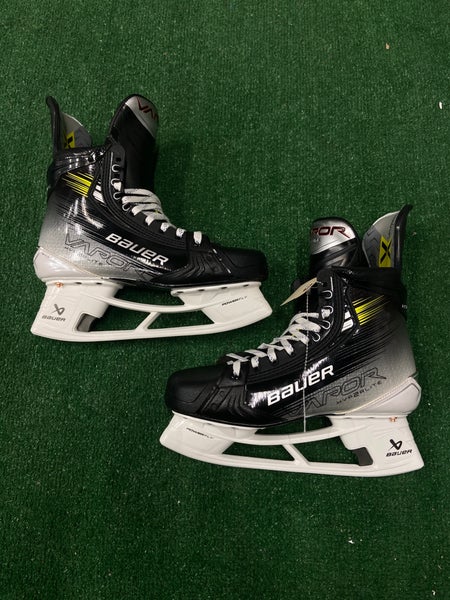 Senior Bauer Vapor Hyperlite 2 Hockey Skates 10 (New)