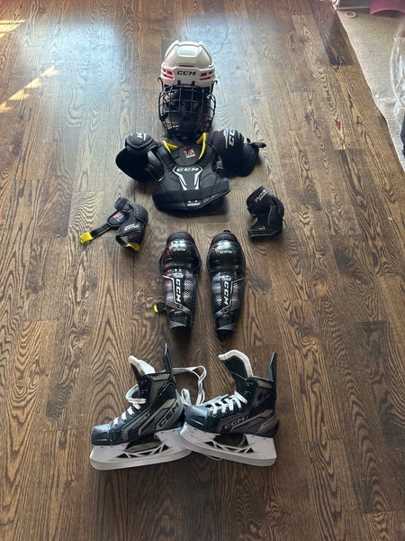 CCM Tacks Hockey Skates 13 (Used)