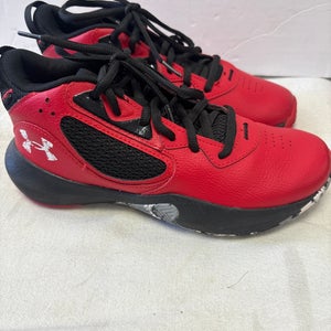 Red Unisex 4.5Y (Big Kids / Youth) Youth Under Armour Shoes (Used)