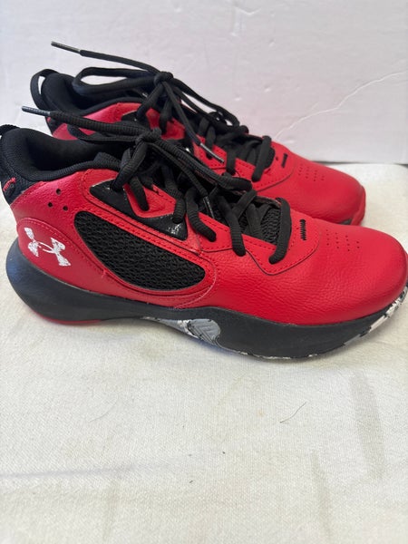 Red Unisex 4.5Y (Big Kids / Youth) Youth Under Armour Shoes (Used)