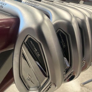 Mizuno JPX 925 Hot Metal Left Hand Iron Set Stiff Flex (8 Clubs) #4 - #9, PW, GW Steel Shaft (Used)