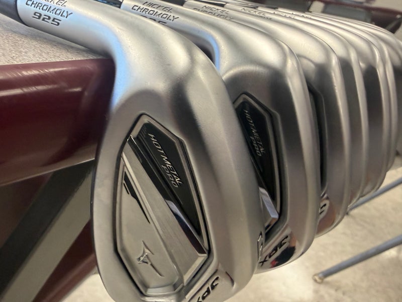 Mizuno JPX 925 Hot Metal Left Hand Iron Set Stiff Flex (8 Clubs) #4 - #9, PW, GW Steel Shaft (Used)