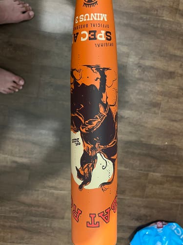 2025 Combat MFG Spec A1 Alloy BBCOR Certified Bat (-3) 30 oz 33" (Used)
