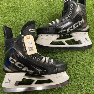 Senior CCM Tacks XF Pro Hockey Skates Regular Width 9 (Used)