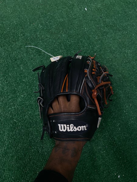 Black Wilson A2K D33 RH Infield Baseball Glove 11.75" (Used)