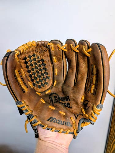Mizuno RH Power Close Baseball Glove 11.5" (Used)