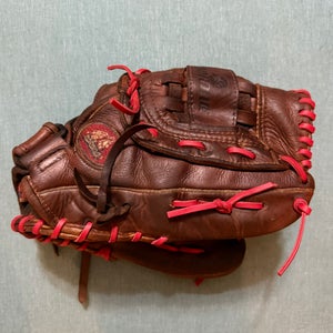 Nokona RH Outfield Baseball Glove 12" (Used)