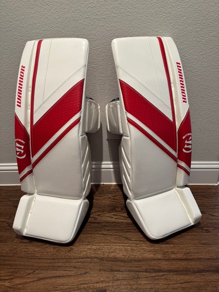 32" Warrior Ritual G6 E+ Goalie Leg Pads (New)