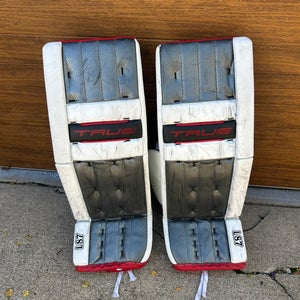 33" True L87 Goalie Leg Pads Pro Stock (Used)