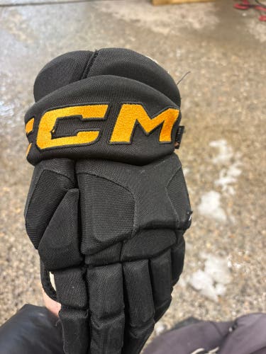 CCM Gloves 13" (Used)