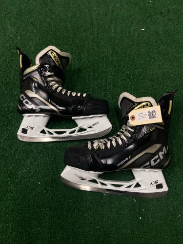 Senior CCM Tacks AS580 Hockey Skates Wide Width 9.5 (Used)