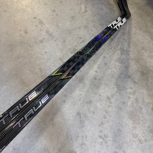 2 Pack 75 Flex P29 Senior True HZRDUS X Smoke Left Hand Hockey Stick Pro Stock NCAA (New)